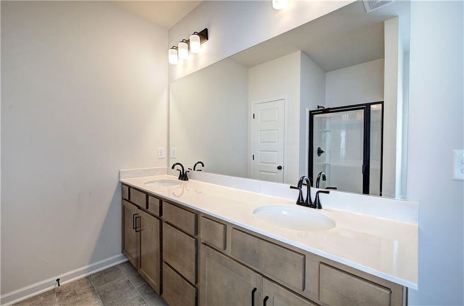 Image 38 of a home in .