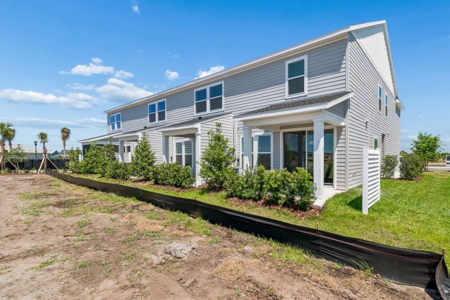 Representative exterior details of a home built from the The Peppermill by David Weekley Homes in Preserve at The Cays – The Harbor Series, Daytona Beach (Image 4).