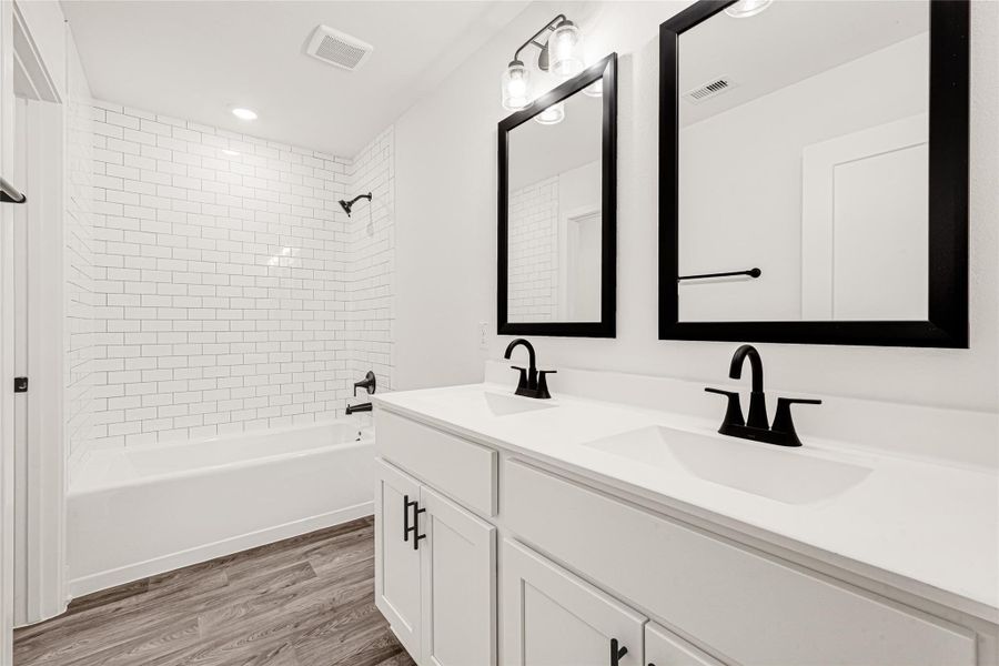 Furnished interior view inside a new home in , Conroe (Image 8).