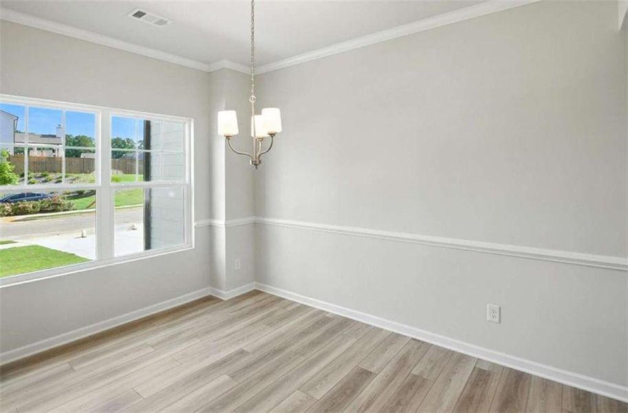Spacious, unfurnished interior of a new home in Creekside Landing, Dallas (Image 39).