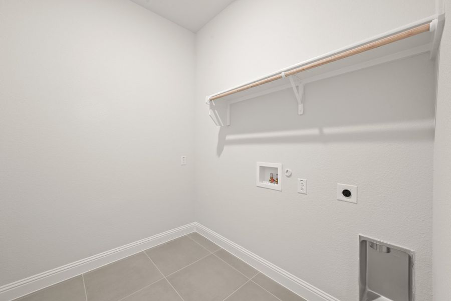 Spacious, unfurnished interior of a new home in Redden Farms, Midlothian (Image 27). Spacious, unfurnished interior of a new home in Redden Farms, Midlothian (Image 27).