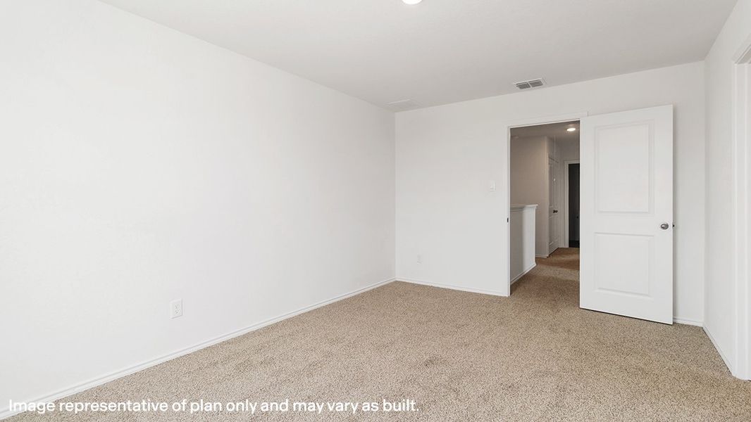 Spacious, unfurnished interior of a new home in Lucero, San Antonio (Image 18).