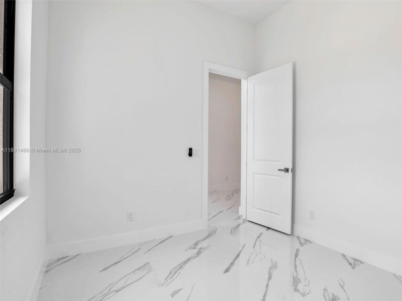 Image 40 of a home in .