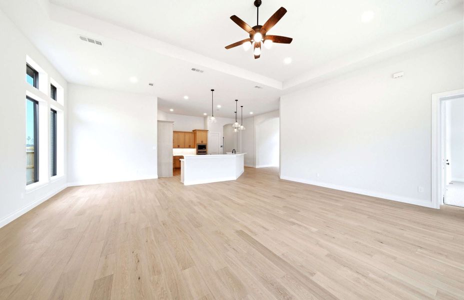Spacious, unfurnished interior of a new home in The Highlands 55′, Porter (Image 35).