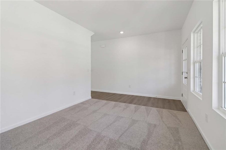 Spacious, unfurnished interior of a new home in The Pointe at Heron Bay, Locust Grove (Image 21).