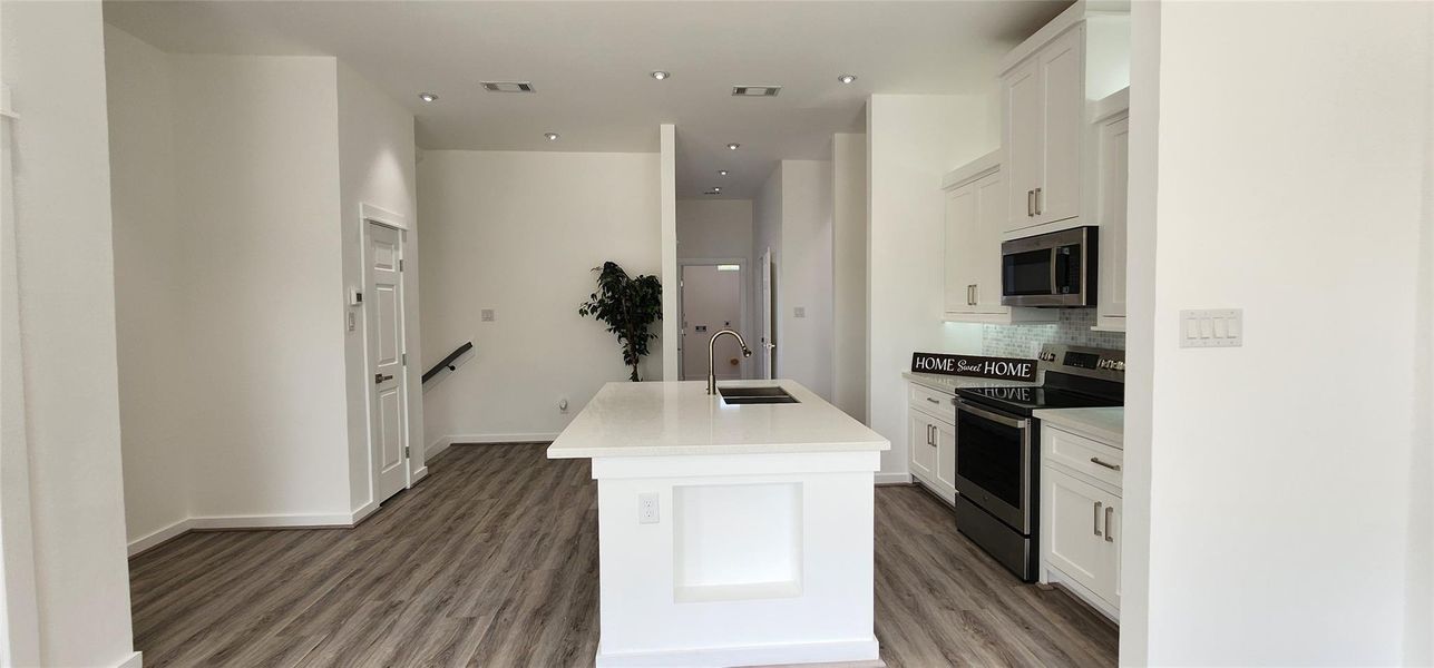 Furnished interior view inside a new home in , Houston (Image 13).