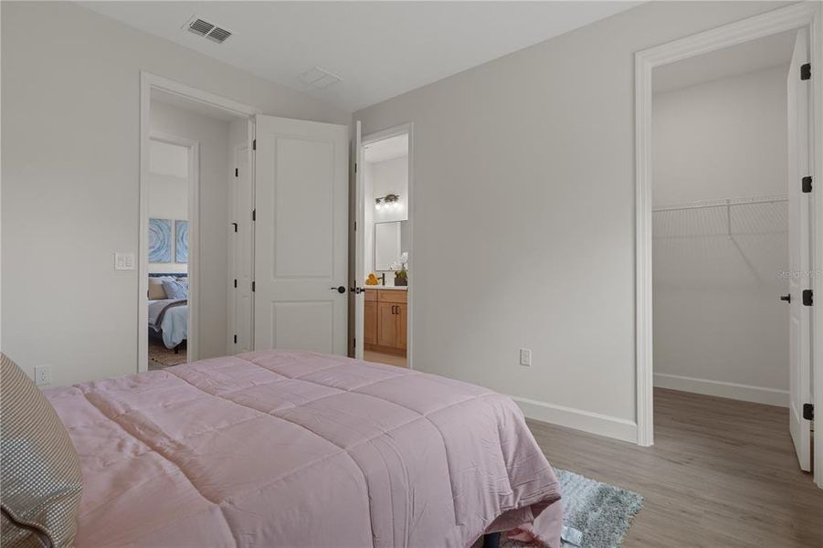 Furnished interior view inside a new home in , Dunnellon (Image 16).