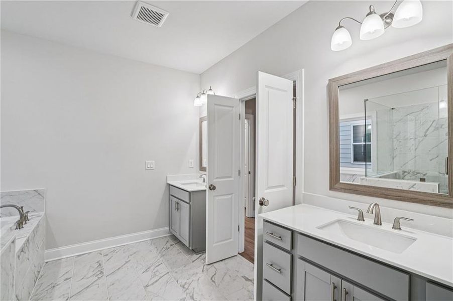 Furnished interior view inside a new home in Aberdeen, Hoschton (Image 8).
