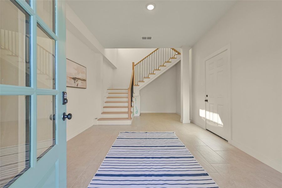 Entry foyer Entry foyer