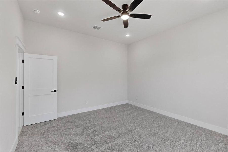 Spacious, unfurnished interior of a new home in , Springtown (Image 35).