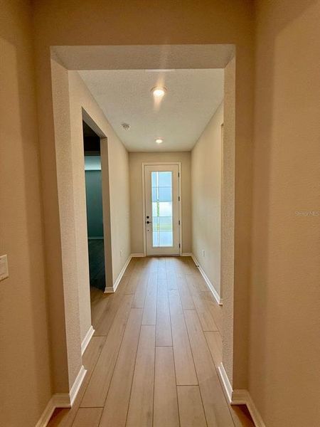 Spacious, unfurnished interior of a new home in , St. Cloud (Image 25).