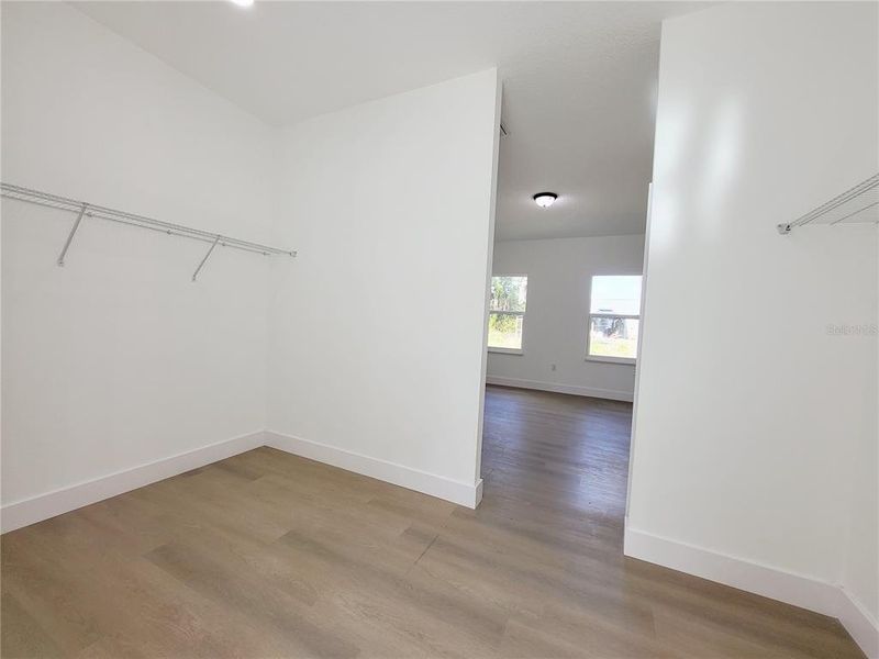 Spacious, unfurnished interior of a new home in , Palm Bay (Image 17).