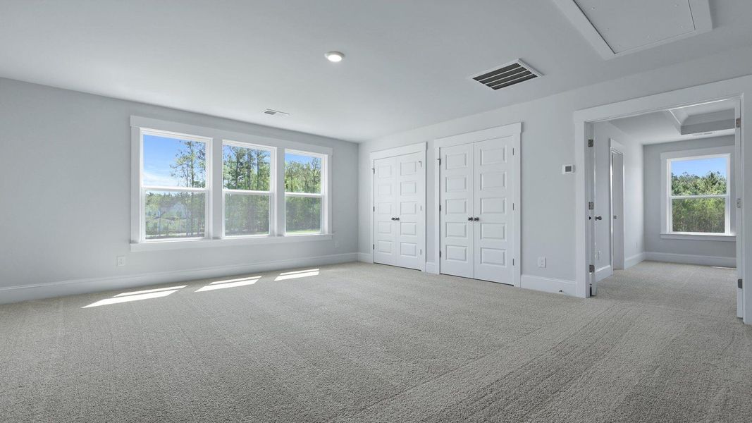 Spacious, unfurnished interior of a new home in Berkeley Bay, Ridgeville (Image 44).