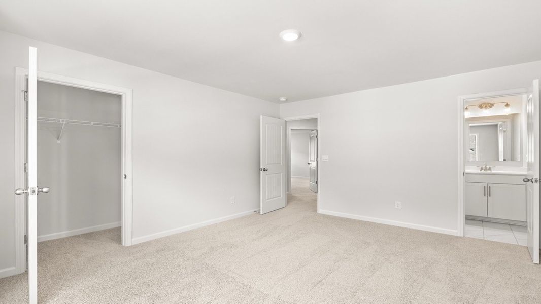 Representative unfurnished interior of a home built from the GRAYSON by D.R. Horton in Butner Estates, South Fulton (Image 38).