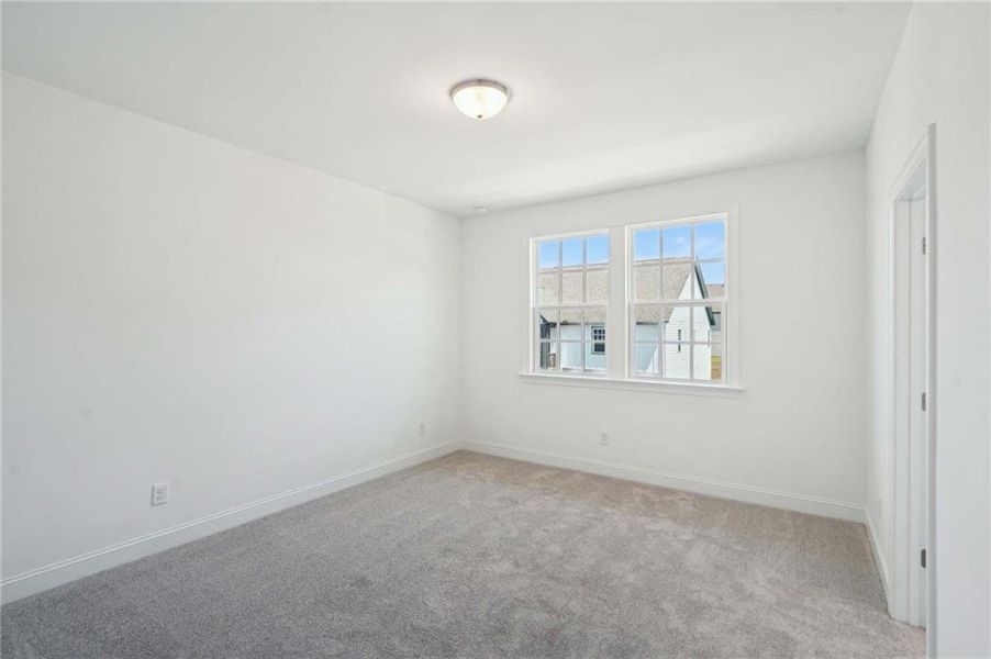 Spacious, unfurnished interior of a new home in East Harbor II at Chestatee, Dawsonville (Image 19).