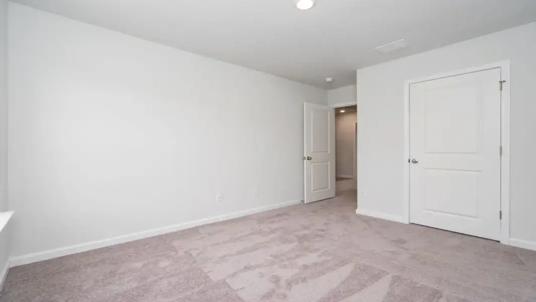 Spacious, unfurnished interior of a new home in Caspian Ridge, Richlands (Image 19).