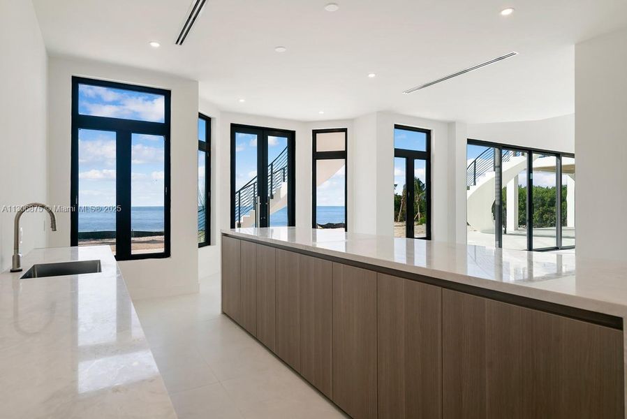 Main Residence Interior Bar Main Residence Interior Bar