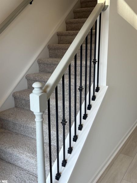 Spacious, unfurnished interior of a new home in Hazelwood, Boiling Springs (Image 7).