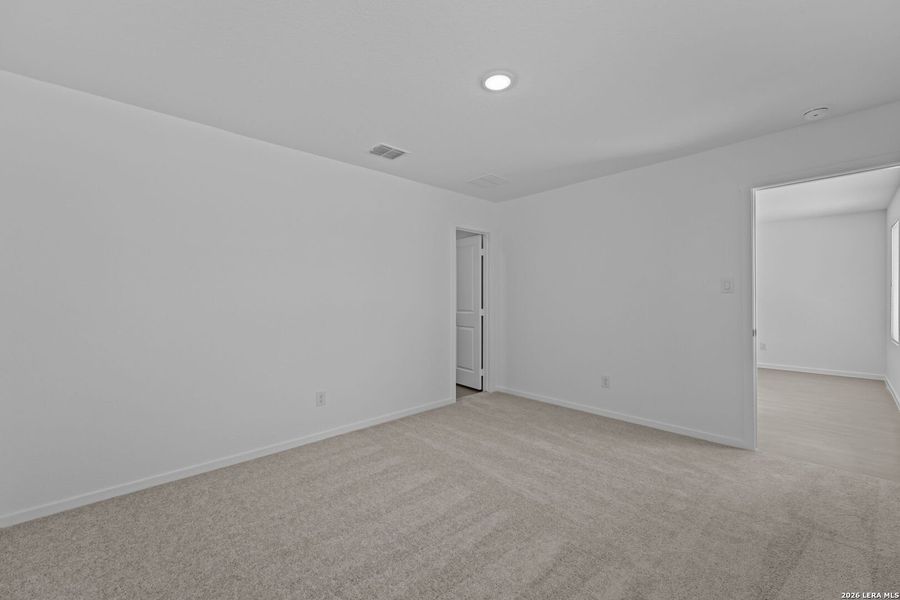 Spacious, unfurnished interior of a new home in Hidden Oasis, San Antonio (Image 10). Spacious, unfurnished interior of a new home in Hidden Oasis, San Antonio (Image 10).