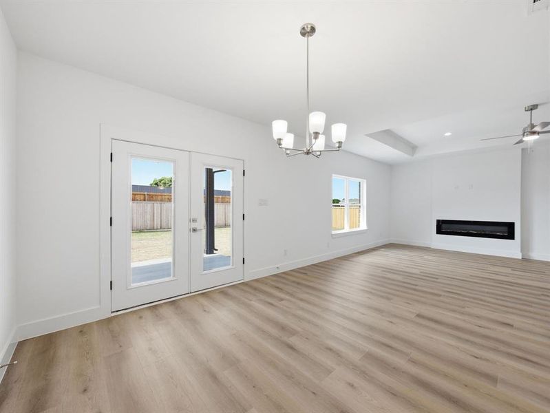 Spacious, unfurnished interior of a new home in , Grand Prairie (Image 10).