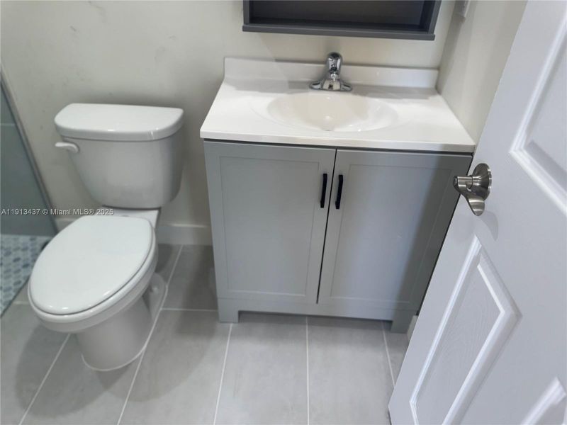 Furnished interior view inside a new home in , Port Charlotte (Image 7).