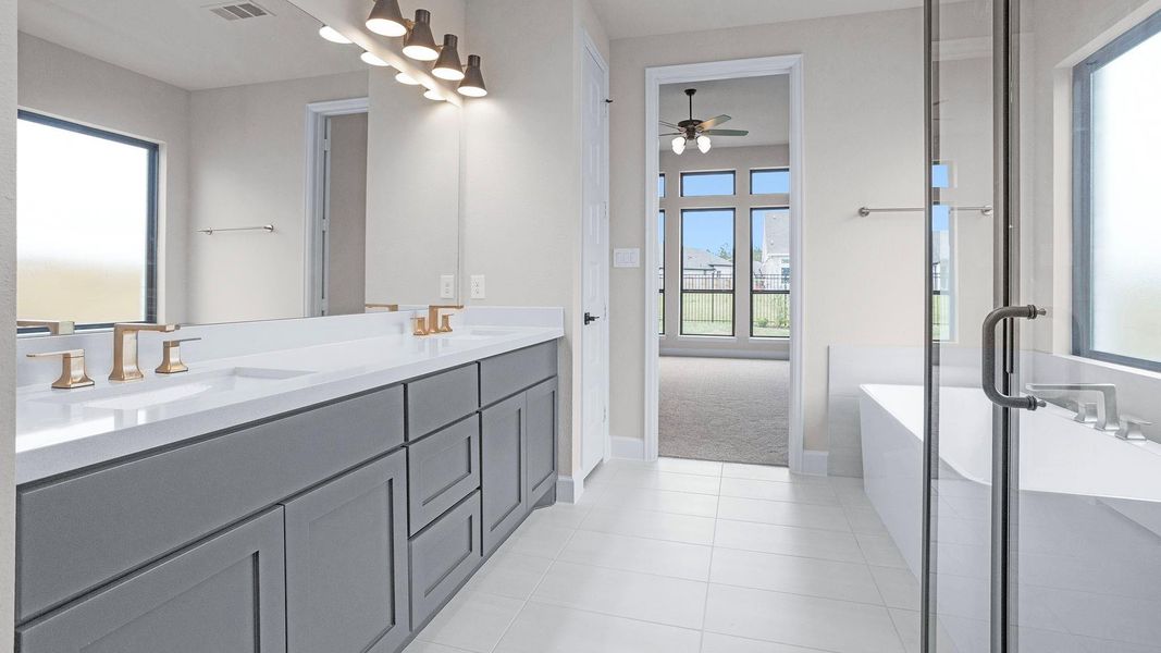 Furnished interior view inside a new home in Artavia 55' - Valencia, Conroe (Image 6). Furnished interior view inside a new home in Artavia 55' - Valencia, Conroe (Image 6).