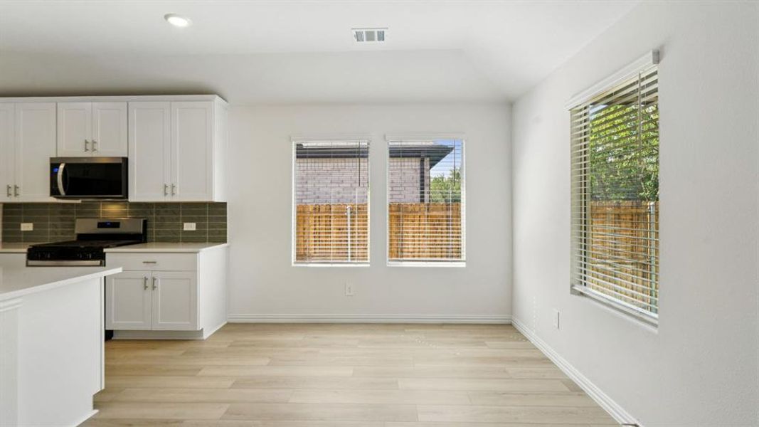 Photo is not of the actual home, but is an inspirational photo of builder’s model home and may depict options, furnishings, and/or decorator features that are not included. Photo is not of the actual home, but is an inspirational photo of builder’s model home and may depict options, furnishings, and/or decorator features that are not included.