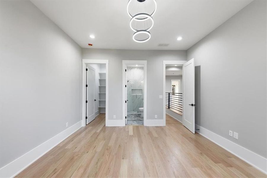 Spacious, unfurnished interior of a new home in , Lawrenceville (Image 63).