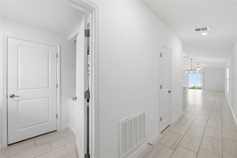 Spacious, unfurnished interior of a new home in , Zephyrhills (Image 26).