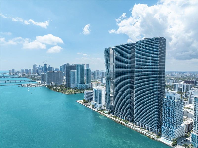 Condo located in Miami, FL showcasing its design and architecture (Image 40).