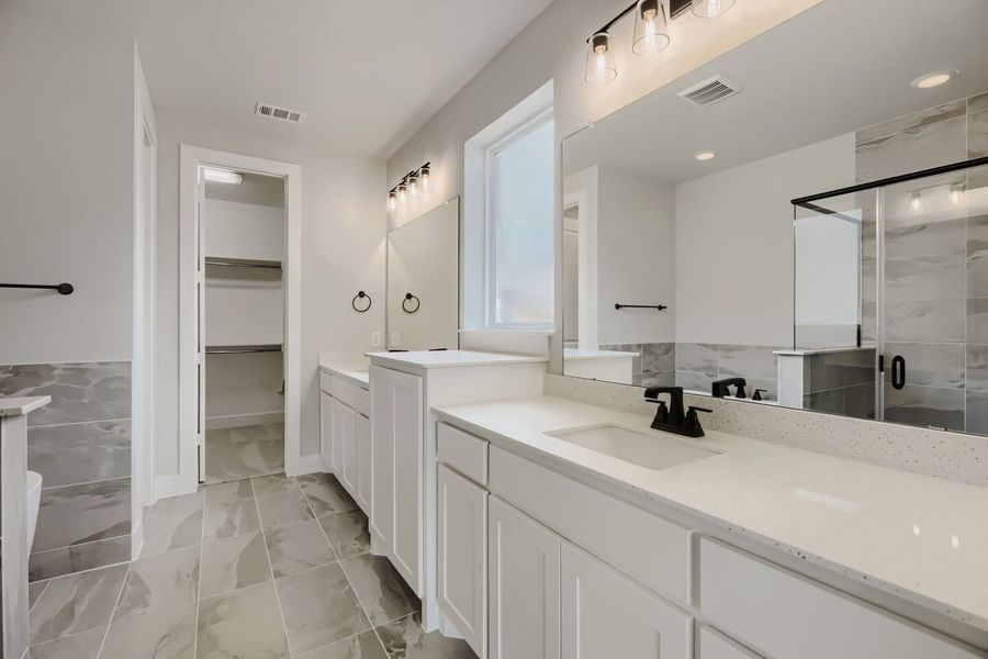 4414 Windy Point - Primary Bathroom 4414 Windy Point - Primary Bathroom