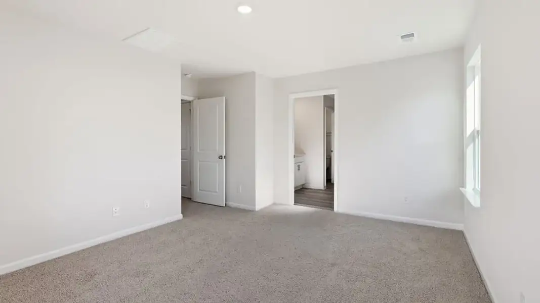 Spacious, unfurnished interior of a new home in Cedar Gap, Fountain Inn (Image 32). Spacious, unfurnished interior of a new home in Cedar Gap, Fountain Inn (Image 32).