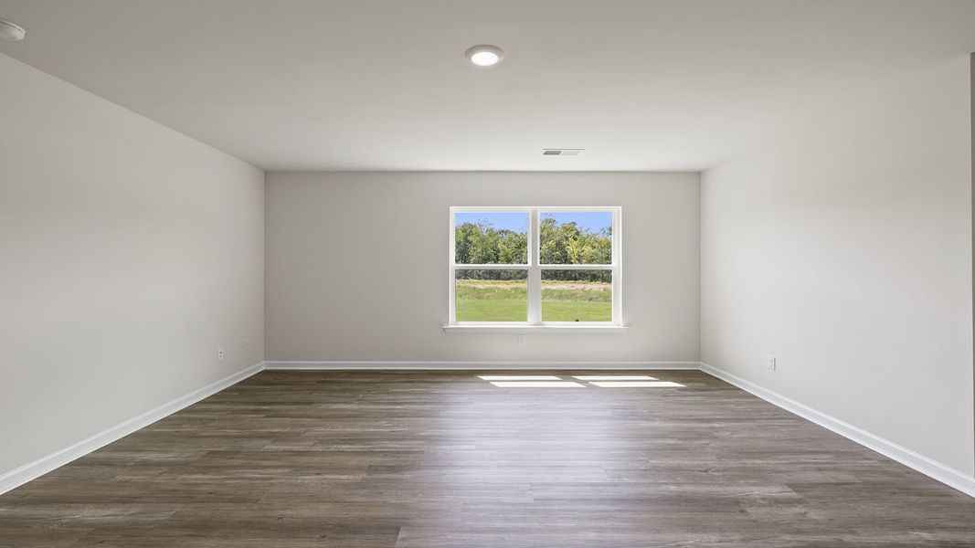 Spacious, unfurnished interior of a new home in Spring Ridge, Anderson (Image 25).