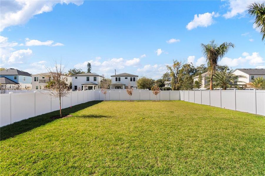 Exterior details and patio area of a home in , Tampa (Image 28).