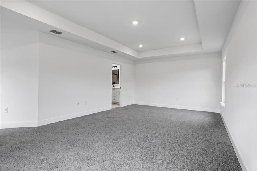 Spacious, unfurnished interior of a new home in Kirkland Farms, Alachua (Image 27). Spacious, unfurnished interior of a new home in Kirkland Farms, Alachua (Image 27).