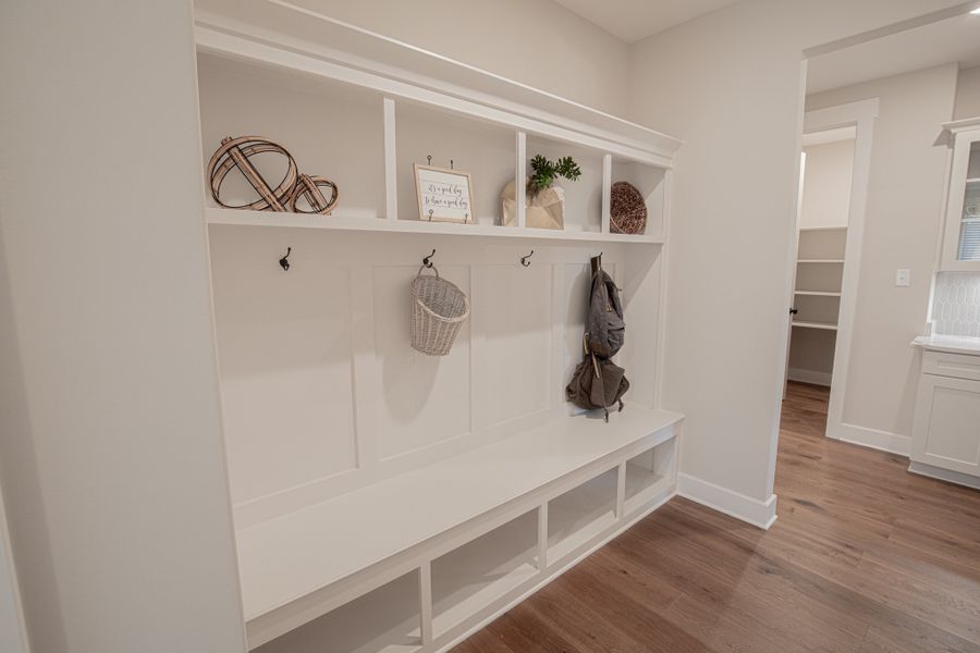 Representative furnished interior of a home built from the Huntington by Grant & Co in White Oak, Arlington (Image 9).