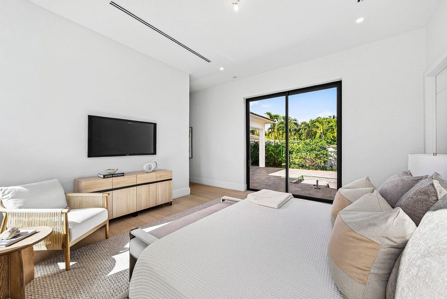 Primary Bedroom 1st Floor Primary Bedroom 1st Floor