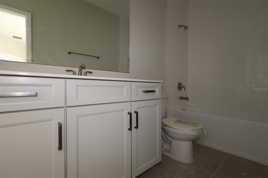 Image 35 of a home in Center Lake on the Park.