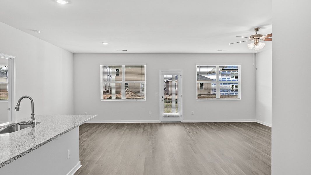 Spacious, unfurnished interior of a new home in Highland Hills, Graniteville (Image 14).