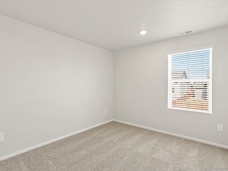 Spacious, unfurnished interior of a new home in Hidden Valley Farm, Severance (Image 19).