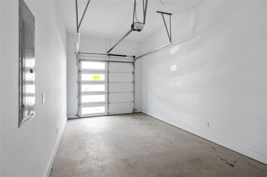 Spacious, unfurnished interior of a new home in , Atlanta (Image 24). Spacious, unfurnished interior of a new home in , Atlanta (Image 24).