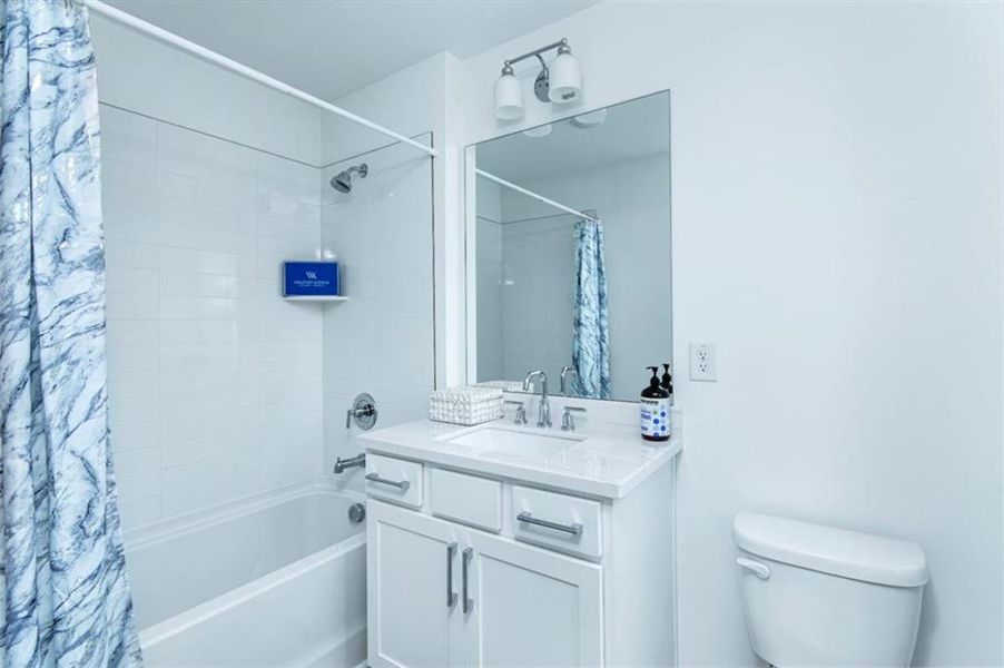 Furnished interior view inside a new home in , Kennesaw (Image 12).