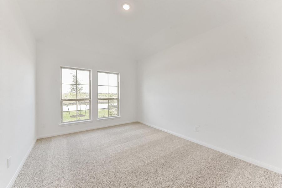 Spacious, unfurnished interior of a new home in River Ranch Meadows, Dayton (Image 33).