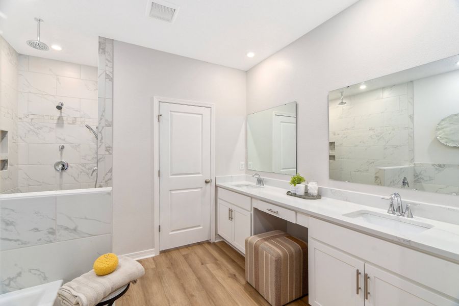 Representative furnished interior of a home built from the Miramar by Maronda Homes in Bellview Pointe, Bellview (Image 26).