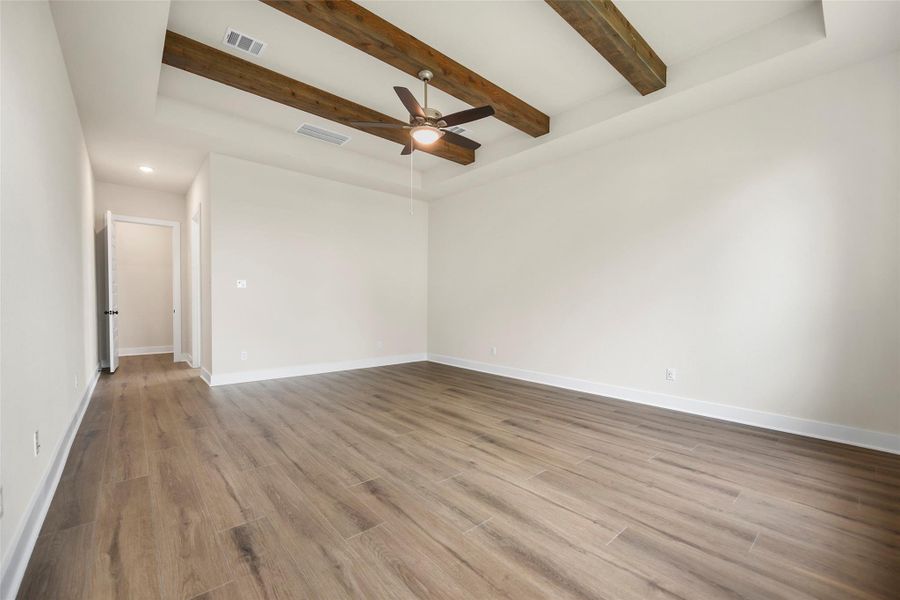 Spacious, unfurnished interior of a new home in Bridgeland 80′, Cypress (Image 21).