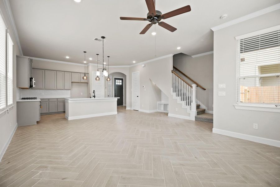 Bright open floorplan (*Photo not of actual home and used for illustration purposes only.)