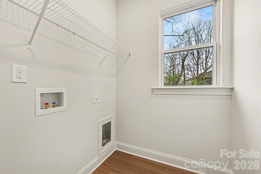 Spacious, unfurnished interior of a new home in , Newton (Image 26).