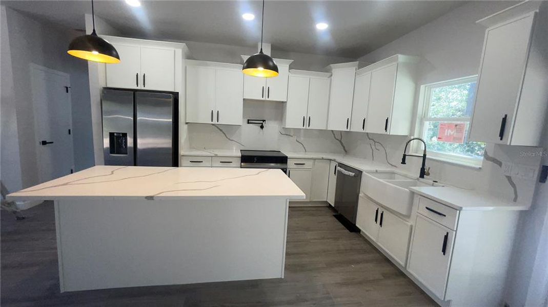 Furnished interior view inside a new home in , Chiefland (Image 10).