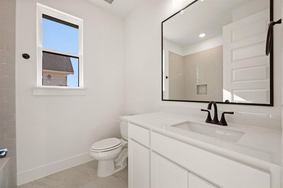 Furnished interior view inside a new home in Settlers Glen, New Fairview (Image 16).