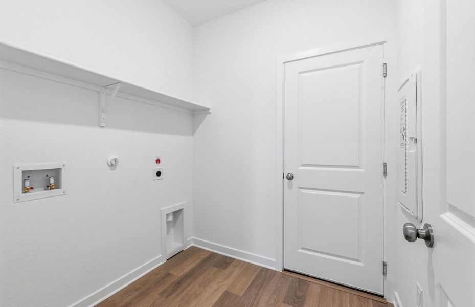 Spacious, unfurnished interior of a new home in La Cima, San Marcos (Image 43).